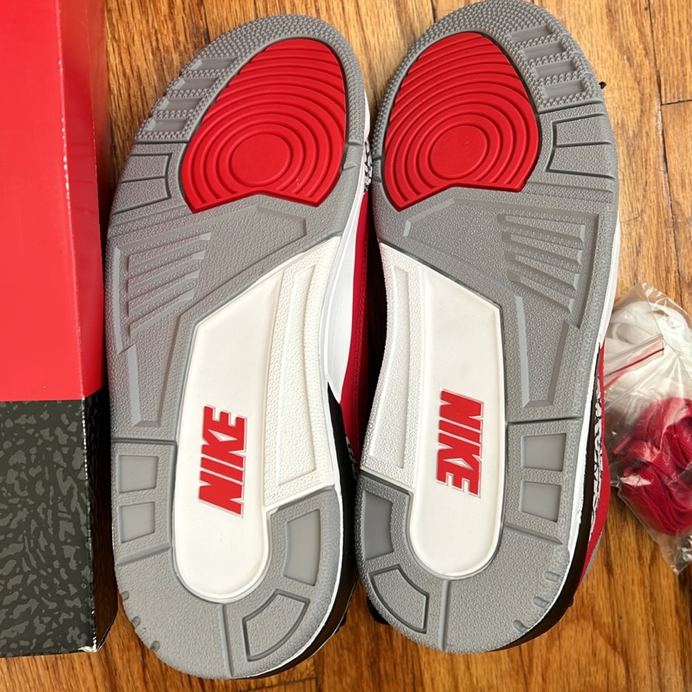 Air Jordan 3 Retro SE Unite Chicago - Picture 2 of 7